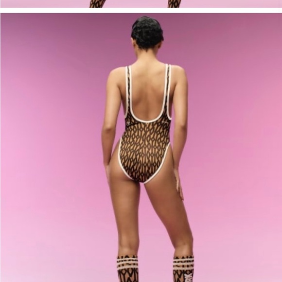 Ivy Park x Adidas hoodie shrug and reversible suit 2 PC set - Picture 5 of 16